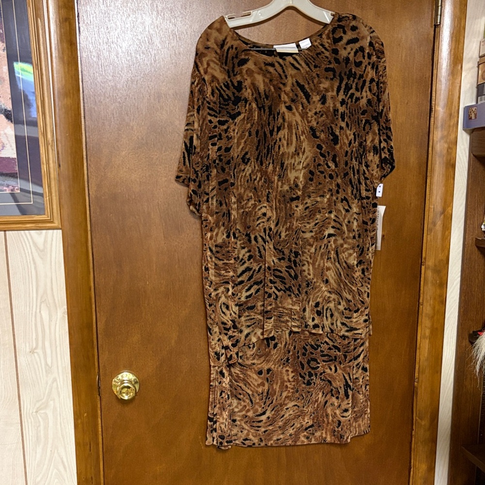 Spandex pull over top great for travel wont wrinkle